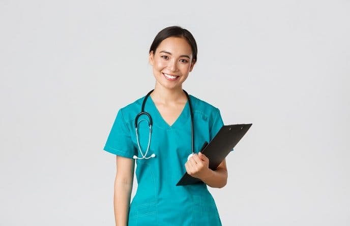 Dove Healthcare nurse